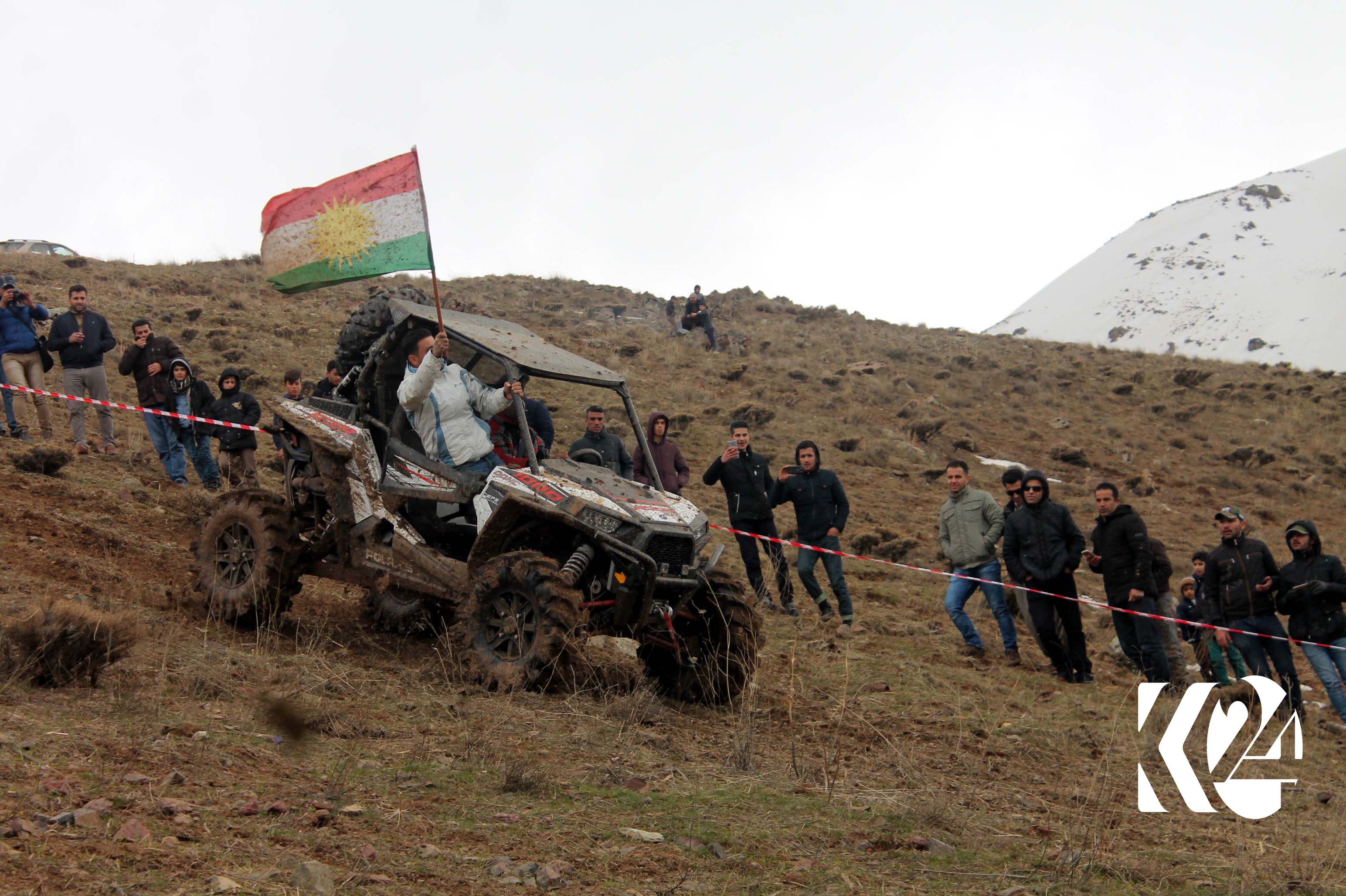 بە وێنە.. فێستیڤاڵی بەفر لە حاجی ئۆمەر